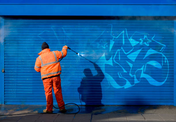 Best Commercial Building Pressure Washing  in Manistee, MI